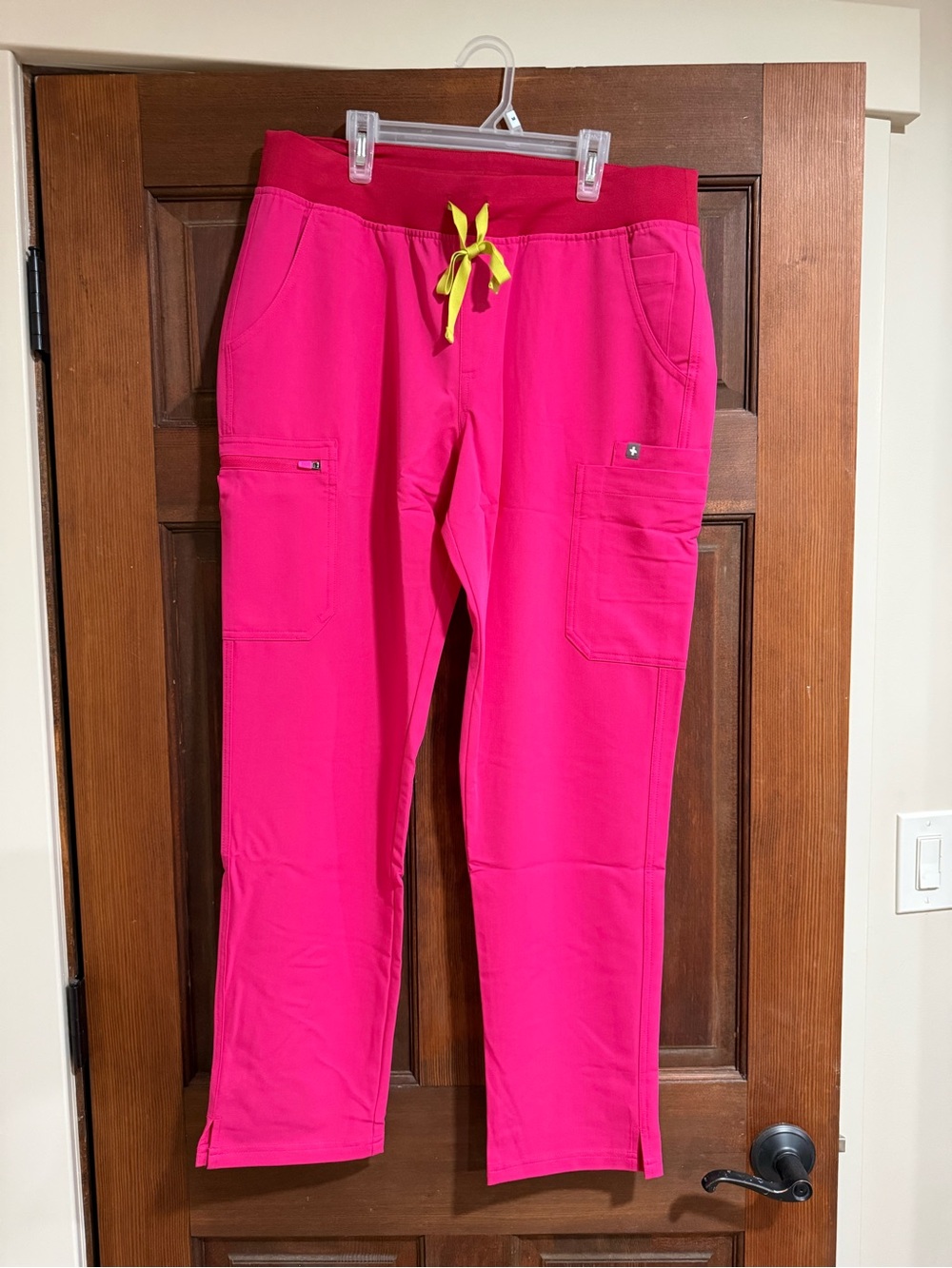 Figs Shocking Pink Yola Skinny scrub pants size large